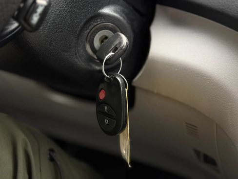 Used 2008 Toyota Highlander 4WD image 31