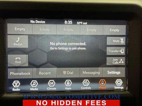 Used 2019 Jeep Wrangler Unlimited Sahara w/ Cold Weather Group image 29