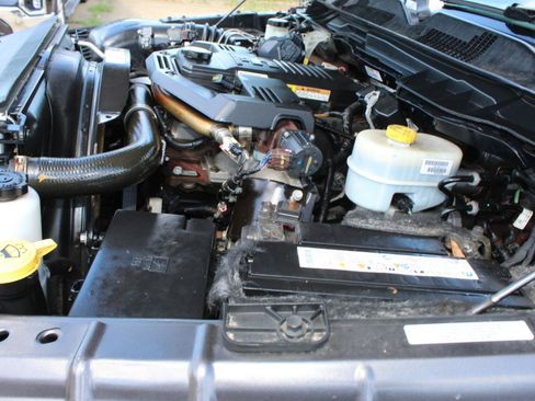 Used 2016 RAM 2500 Laramie w/ Protection Group AWD/4WD image 32
