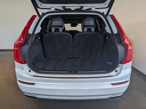 Used 2021 Volvo XC90 T6 Momentum w/ Climate Package image 5
