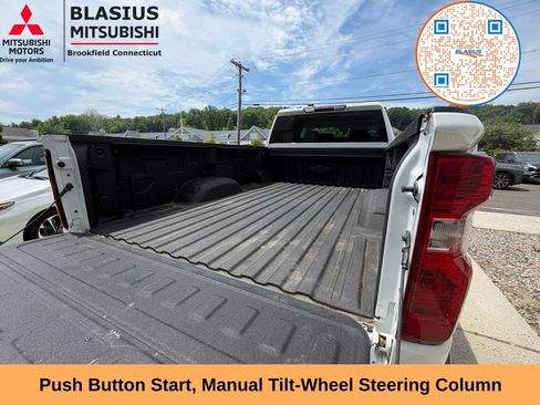 Used 2024 Chevrolet Silverado 2500 LT AWD/4WD image 15