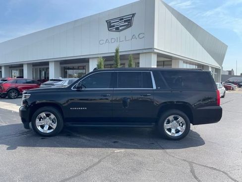 Used 2018 Chevrolet Suburban LT AWD/4WD image 2