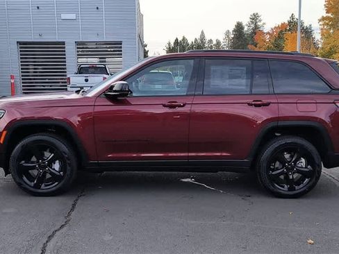 New 2025 Jeep Grand Cherokee Limited w/ Luxury Tech Group II image 5