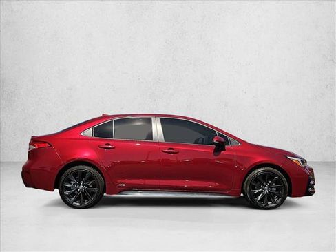 Certified 2026 Toyota Corolla SE w/ SE Premium Package AWD/4WD image 4