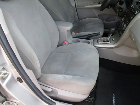 Used 2011 Toyota Corolla LE FWD image 20