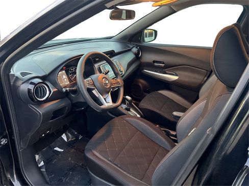 Used 2020 Nissan Kicks SV image 10