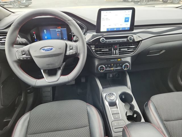 Used 2025 Ford Escape ST-Line FWD image 13
