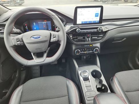 Used 2025 Ford Escape ST-Line FWD image 13