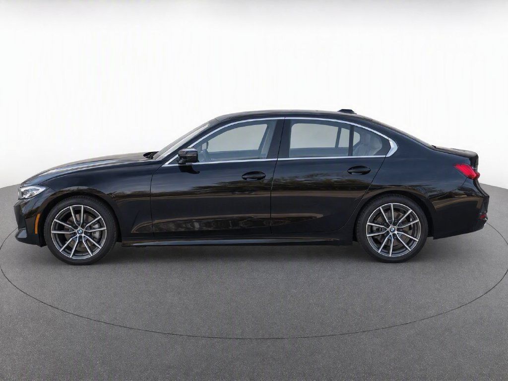 Used 2021 BMW 330i xDrive Sedan AWD/4WD image 8
