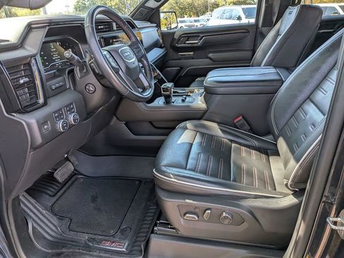 Used 2023 GMC Sierra 1500 AT4X image 14