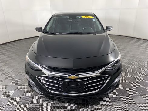 Used 2025 Chevrolet Malibu LT image 12