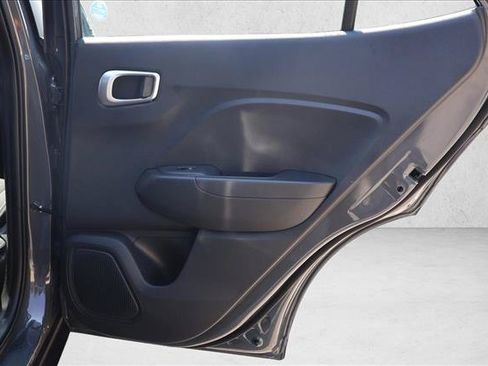 Used 2026 Hyundai Venue SEL FWD image 27