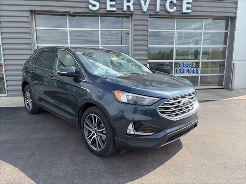 Used 2024 Ford Edge Titanium AWD/4WD image 4