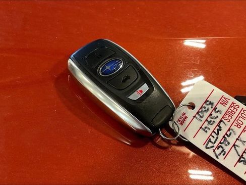 Used 2025 Subaru Crosstrek 2.5i Limited AWD/4WD image 11