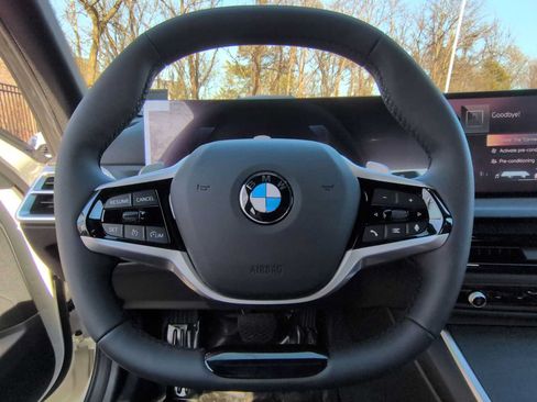 Used 2026 BMW 330i xDrive Sedan w/ Convenience Package AWD/4WD image 25