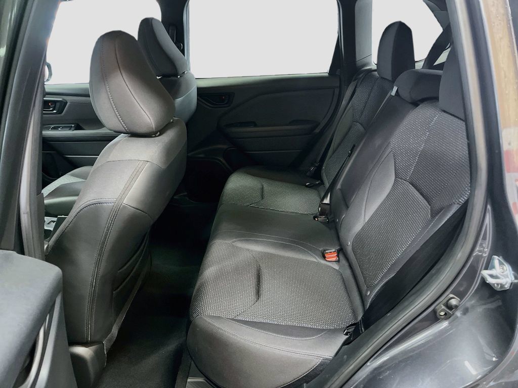 Used 2025 Subaru Forester Premium AWD/4WD image 24