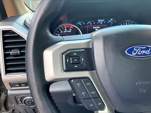 Used 2022 Ford F350 Lariat AWD/4WD image 27