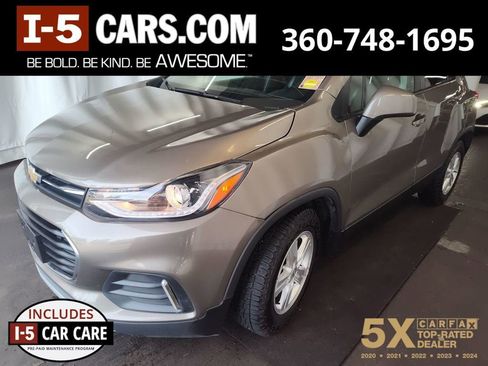 Used 2021 Chevrolet Trax LT w/ LT Convenience Package FWD image 1