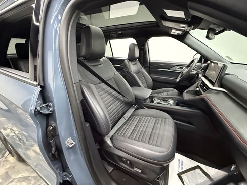 Used 2026 Ford Explorer ST-Line w/ ST-Line Street Pack AWD/4WD image 26
