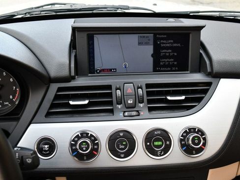 Used 2012 BMW Z4 sDrive35i RWD image 69