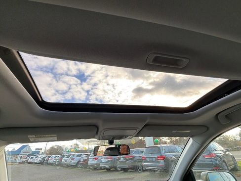 Used 2011 Honda CR-V EX-L image 12