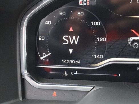 Used 2025 GMC Sierra 3500 Denali w/ Denali Reserve Package image 19