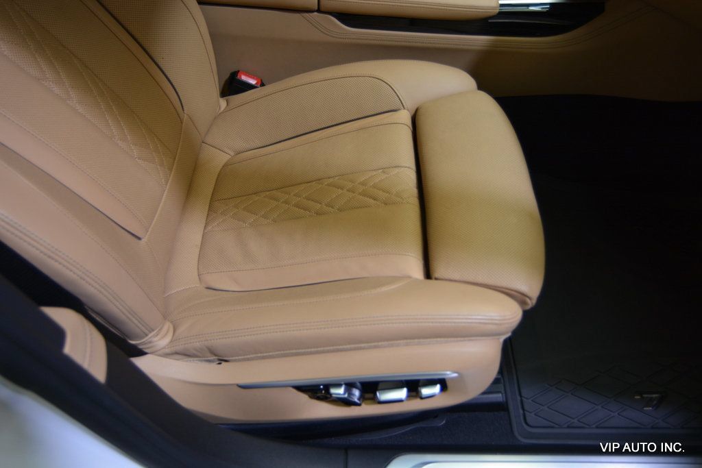 Used 2017 BMW 750i xDrive AWD/4WD image 22