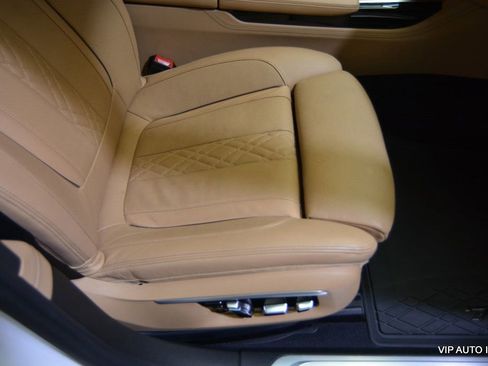 Used 2017 BMW 750i xDrive AWD/4WD image 22