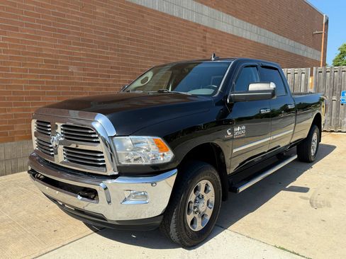 Used 2017 RAM 3500 Big Horn AWD/4WD image 3