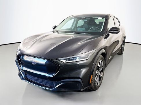 Used 2022 Ford Mustang Mach-E Premium image 4