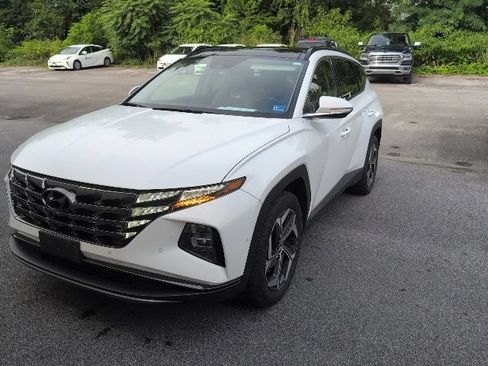 Used 2023 Hyundai Tucson Limited FWD image 2