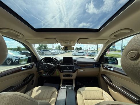 Used 2019 Mercedes-Benz GLS 450 4MATIC image 24