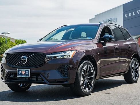 New 2026 Volvo XC60 T8 Plus AWD/4WD image 3