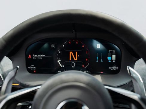 New 2025 McLaren Artura RWD image 37