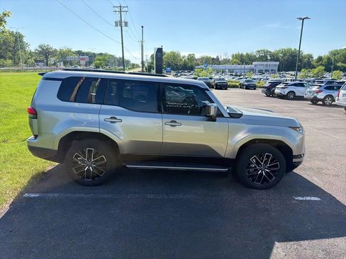 Used 2026 Lexus GX 550 w/ Cold Area Package AWD/4WD image 23