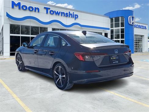 Used 2024 Honda Civic Touring image 4