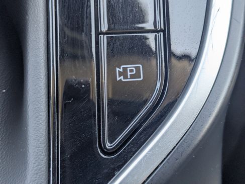 Used 2024 Kia Niro LX image 26