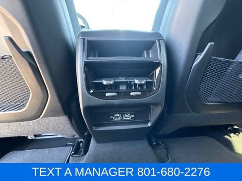 New 2026 Jeep Grand Cherokee Laredo w/ Trailer Tow Package AWD/4WD image 15