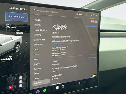 Used 2024 Tesla Cybertruck AWD Crew Cab image 18