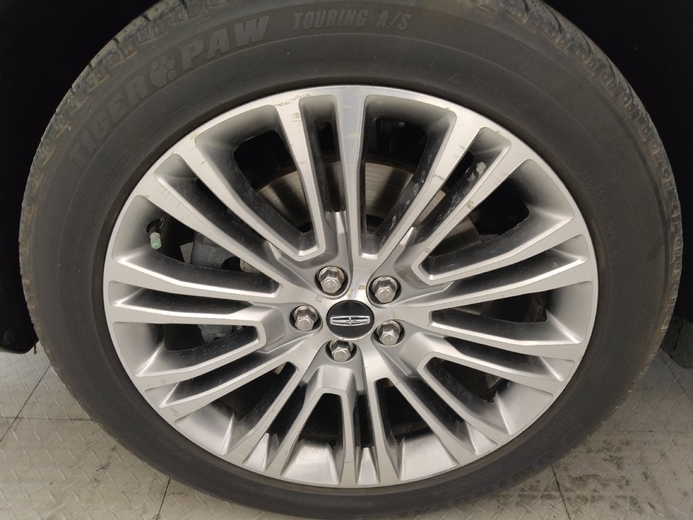 Used 2018 Lincoln MKX Reserve FWD image 31