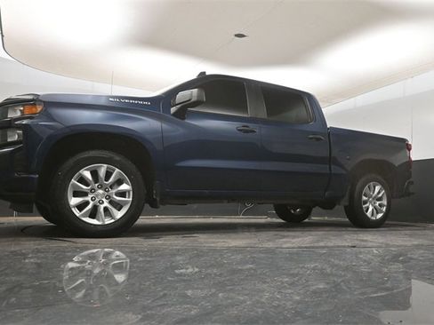 Used 2020 Chevrolet Silverado 1500 Custom w/ Custom Value Package image 17