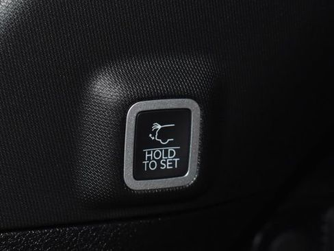 New 2025 Jeep Grand Cherokee Limited w/ Trailer Tow Package image 32