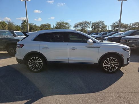 Used 2019 Lincoln Nautilus Reserve image 5