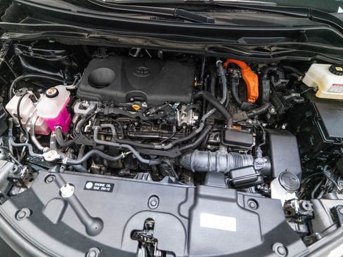 Used 2024 Toyota Sienna LE image 37