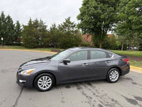Used 2013 Nissan Altima 2.5 S FWD image 8