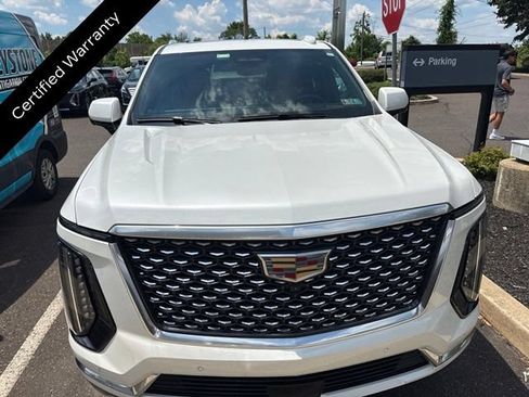 Used 2025 Cadillac Escalade Premium Luxury w/ Touring Package AWD/4WD image 4