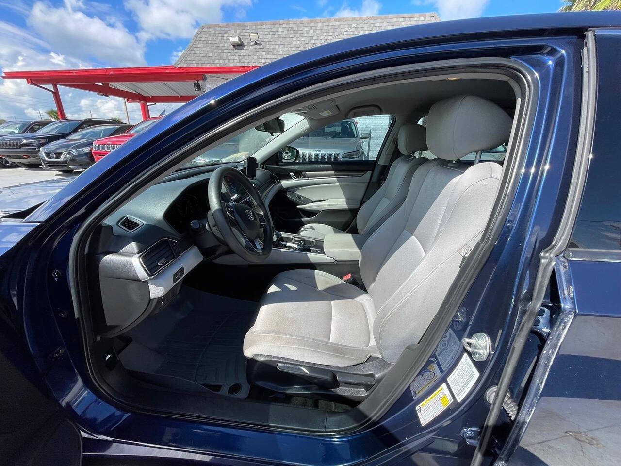 Used 2020 Honda Accord LX image 4