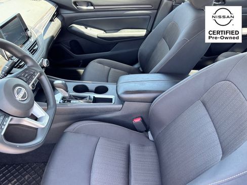 Certified 2025 Nissan Altima 2.5 SV FWD image 16