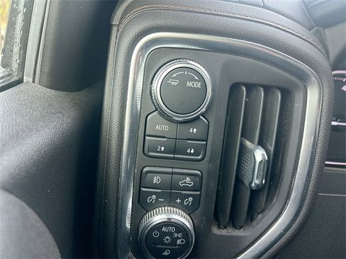 Used 2022 GMC Sierra 1500 AT4 w/ AT4 Premium Package image 23