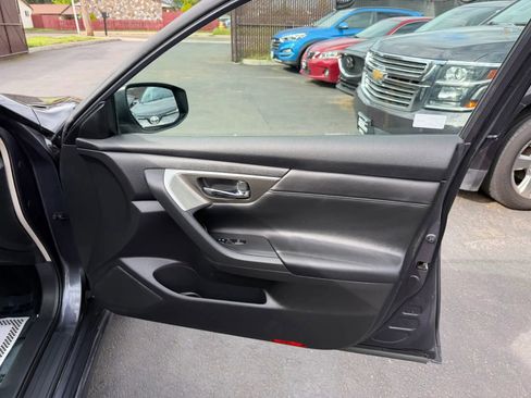 Used 2013 Nissan Altima 2.5 SL FWD image 14